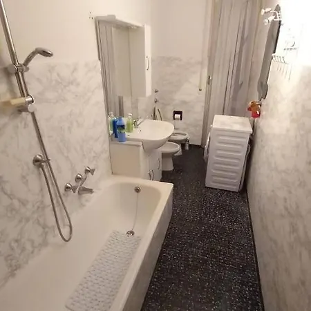 דירה In Condominium With Panoramic View